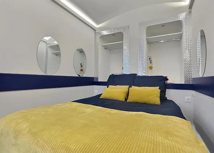 Insolite - Jet Prive - Experience Cinema Et Coc00ning - Moontown * Luneville