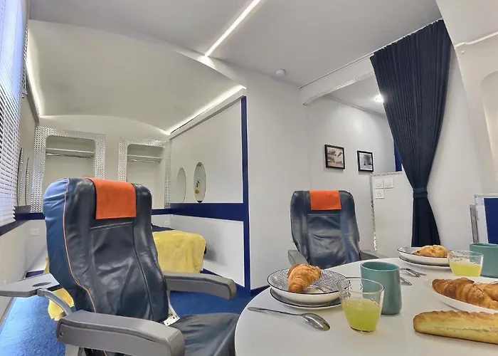 Insolite - Jet Prive - Experience Cinema Et Coc00ning - Moontown